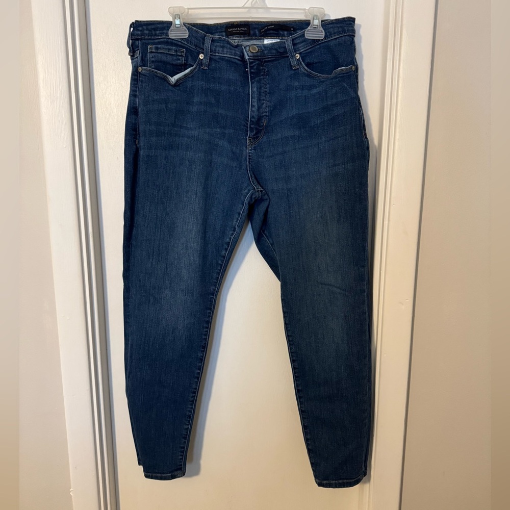 Banana Republic mid rise skinny jeans size 33